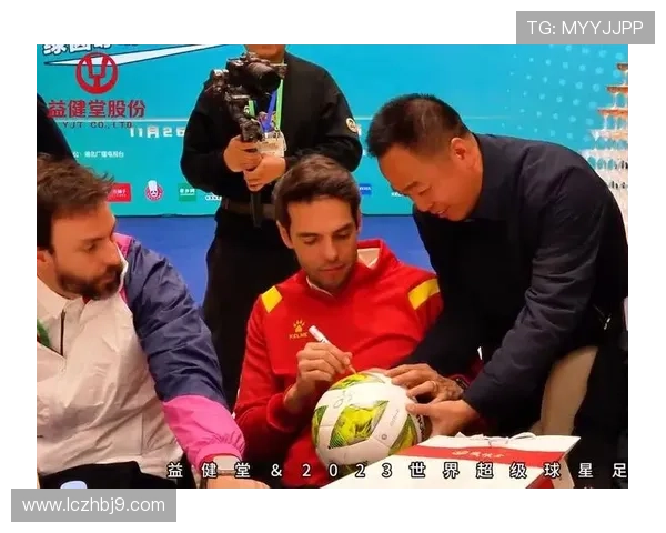 全球足球巨星汇聚一堂揭示百名明星背后的传奇故事与成就