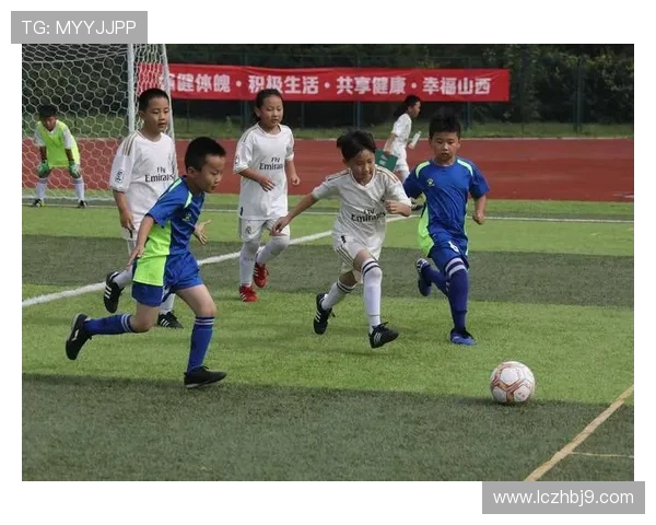 全球足球明星赛盛况空前各国球星齐聚一堂展现风采