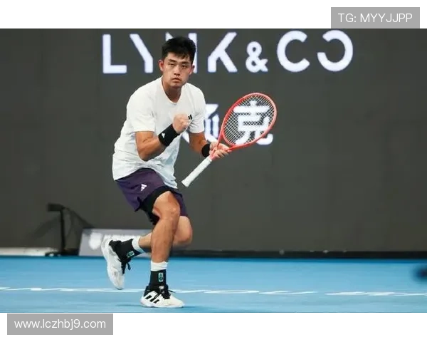 杭州网球队荣登网球配合排行榜第一名展现强大实力与团队精神 杭州网球队荣登网球配合排行榜第一名展现强大实力与团队精神