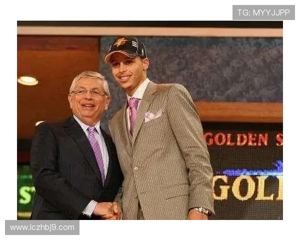 深圳篮球队成长之路：从默默无闻到璀璨辉煌的奋斗历程