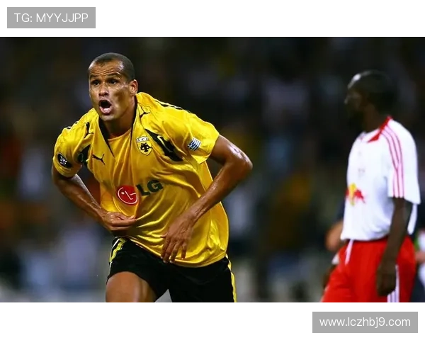 足球明星的卓越表现与无与伦比的魅力让世界为之倾倒的赞美之声