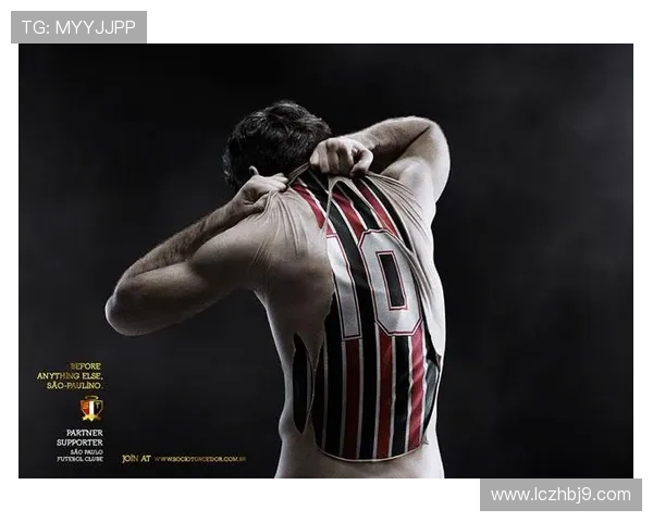 足球明星们的奇特广告创意与背后的幽默故事揭秘 足球明星们的奇特广告创意与背后的幽默故事揭秘