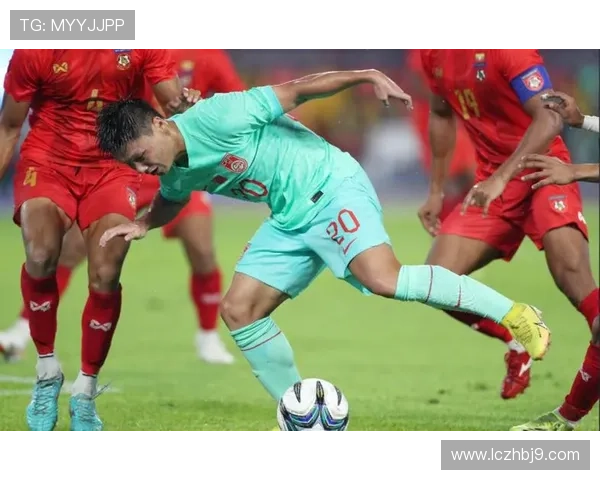 亚运会特别报道：西安足球队在逆境中拼搏的感人故事与辉煌成就